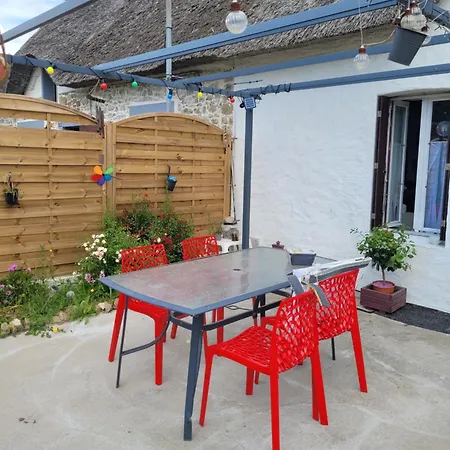 Πανσιόν Charmante Chaumiere Au Coeur De La Briere 3*