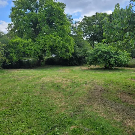 Charmante Chaumiere Au Coeur De La Briere Πανσιόν 3*