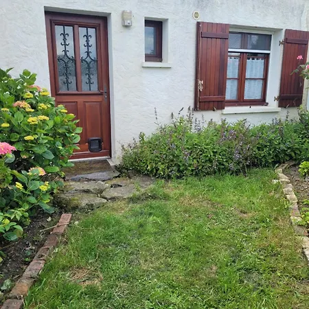 Charmante Chaumiere Au Coeur De La Briere Πανσιόν